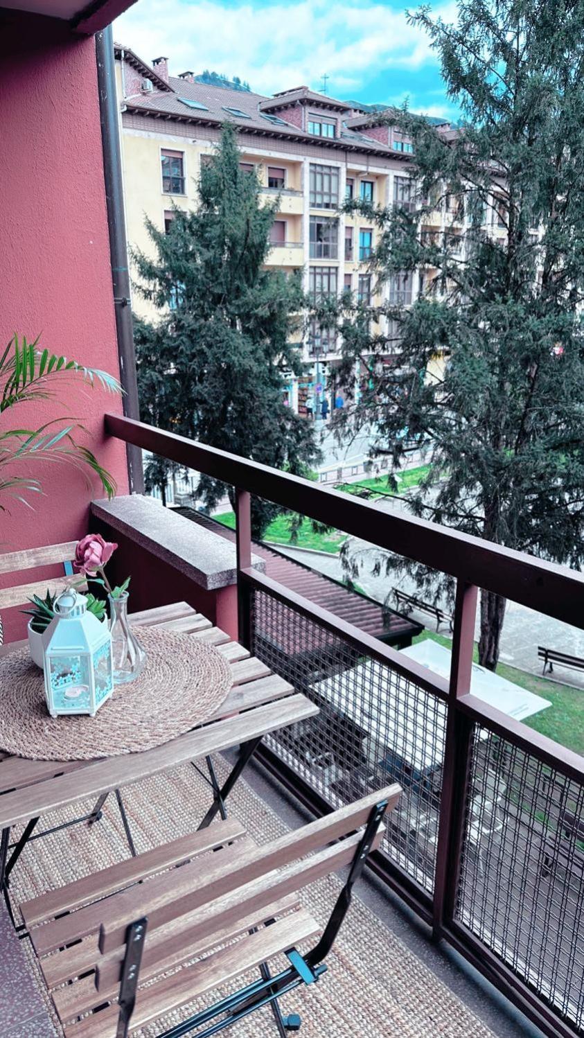 Dh Apartamento Turistico Cangas de Onis Exterior photo